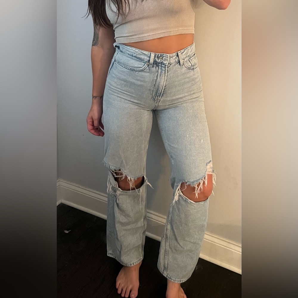 H&M denim light wash distressed